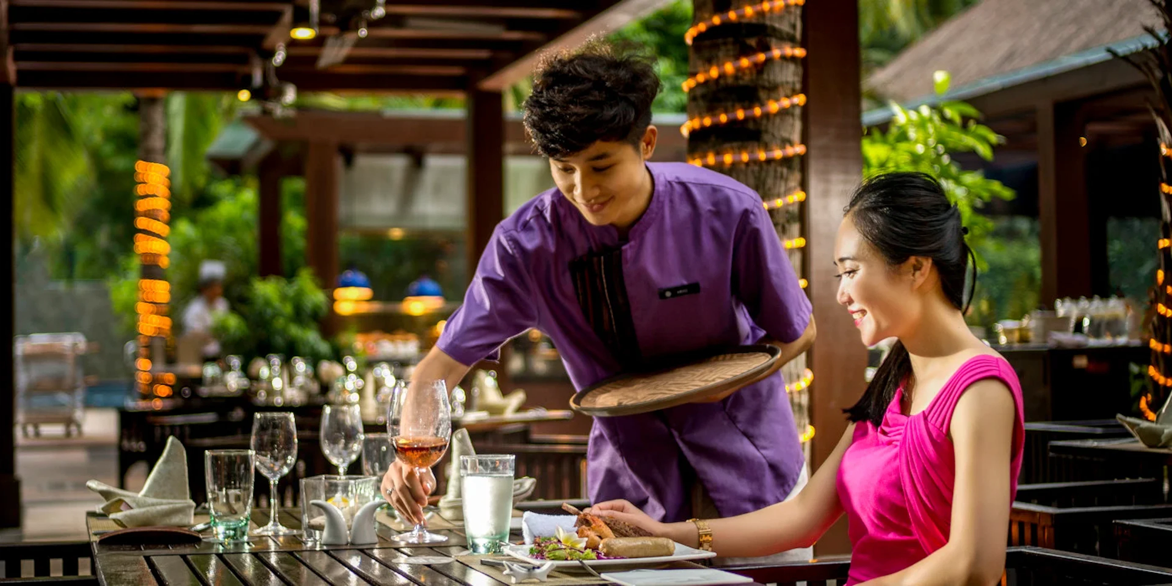 Pullman Oceanview Sanya Bay Resort & Spa, China