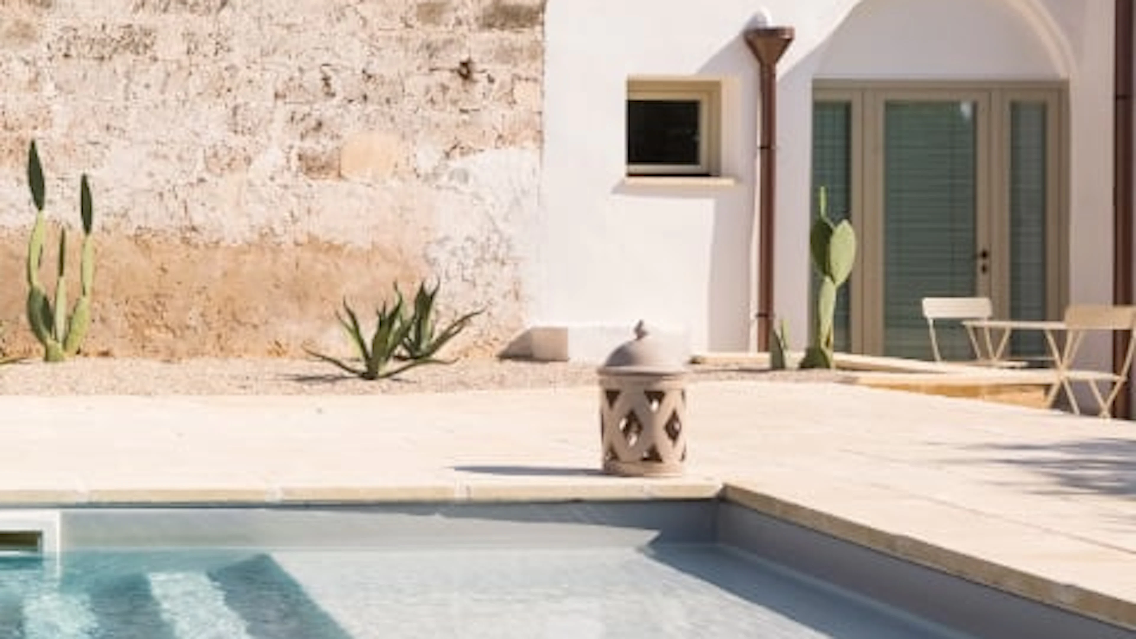 Photo d'un hôtel avec piscine