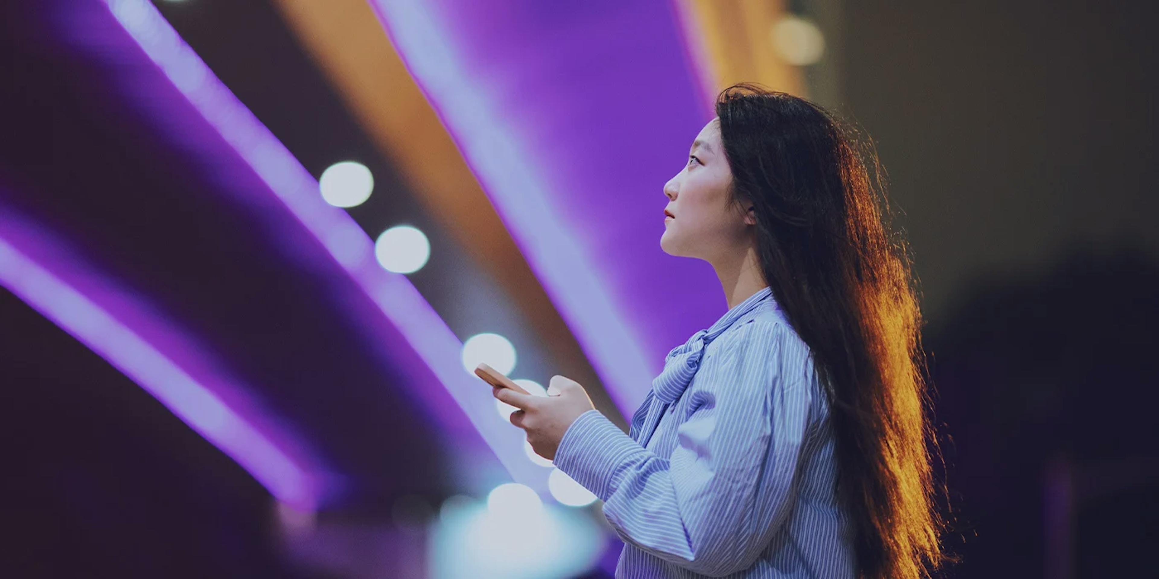 Picture of a women with her phone